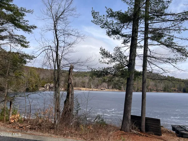 $652,000 | 17 Hawkins Lane, Horicon, NY 12815