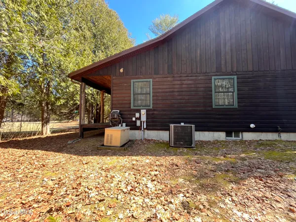 $652,000 | 17 Hawkins Lane, Horicon, NY 12815