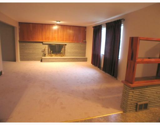 836 Irwin Run Road West Mifflin, PA 15122 - Photo 8 of 18 Living Room. 19x15 Wood Burning Fireplace