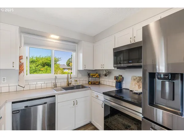 $615,000 | 18741 Allegheny Drive, Oregon City, OR 97045