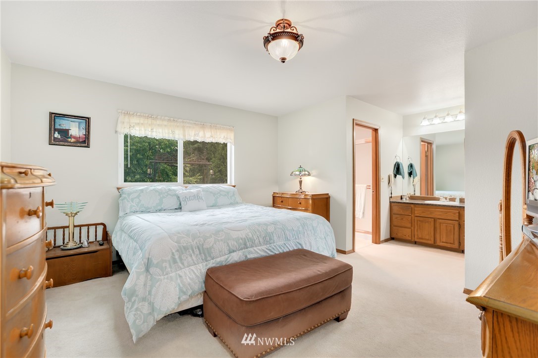 522 South Lake Roesiger Road Snohomish, WA 98290 - Photo 9 of 25