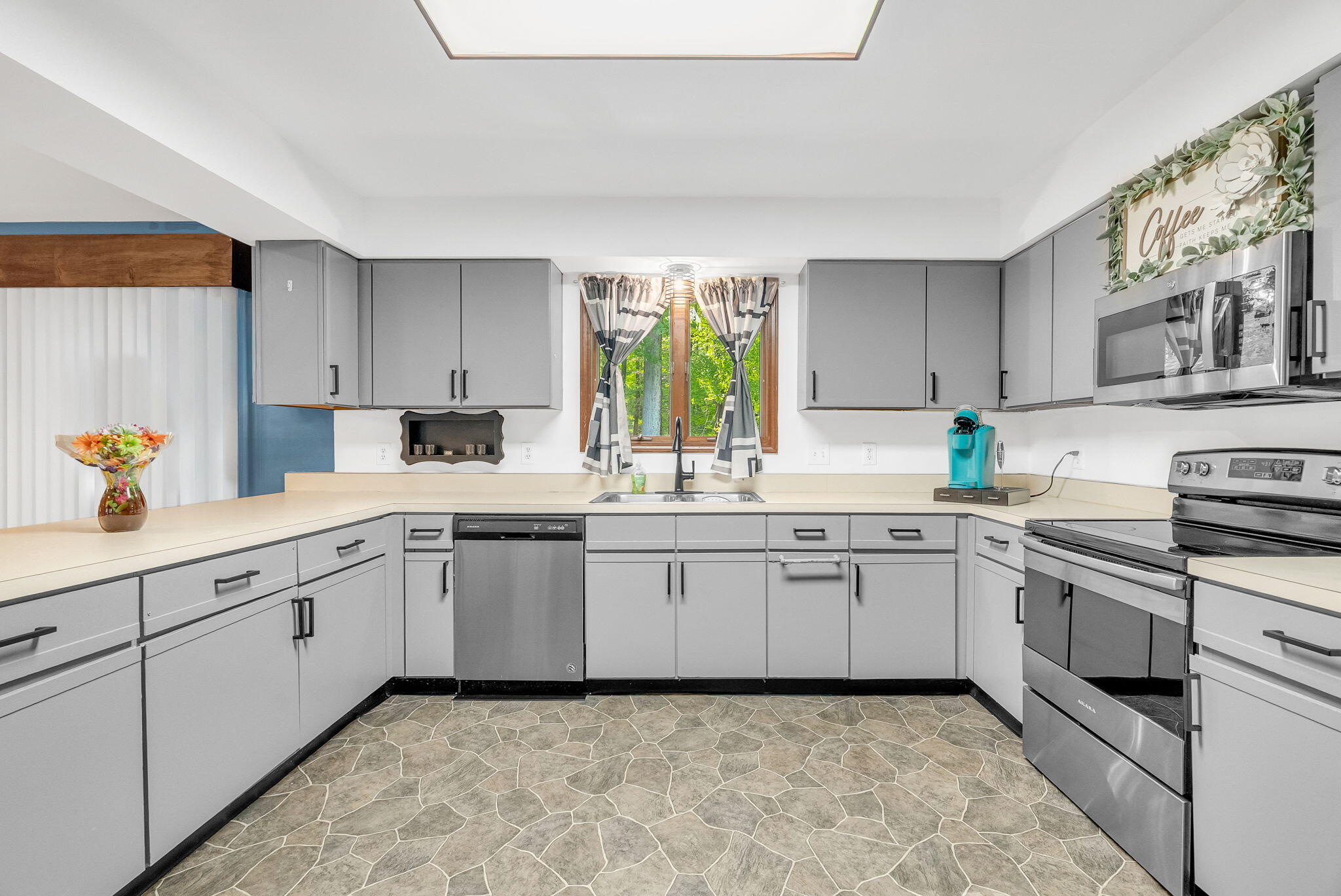 4321 Parker Road Fort Gratiot, MI 48059 - Photo 17 of 49 17-web-or-mls-DSC06000