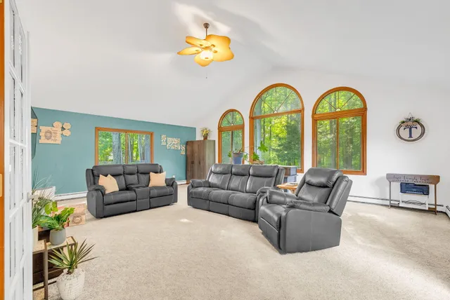 $305,000 | 4321 Parker Road, Fort Gratiot, MI 48059