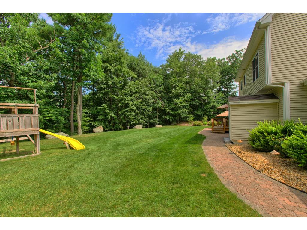 65 Stonepost Road Pelham, NH 03076 - Photo 29 of 33