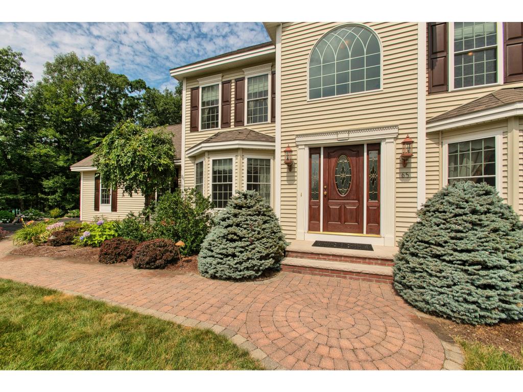 65 Stonepost Road Pelham, NH 03076 - Photo 4 of 33