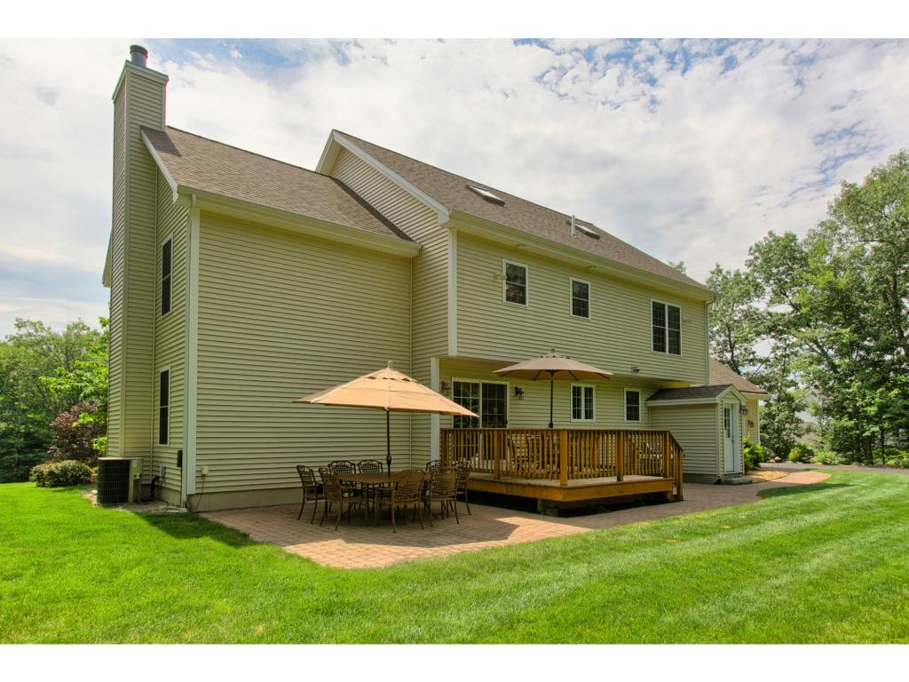 65 Stonepost Road Pelham, NH 03076 - Photo 5 of 33