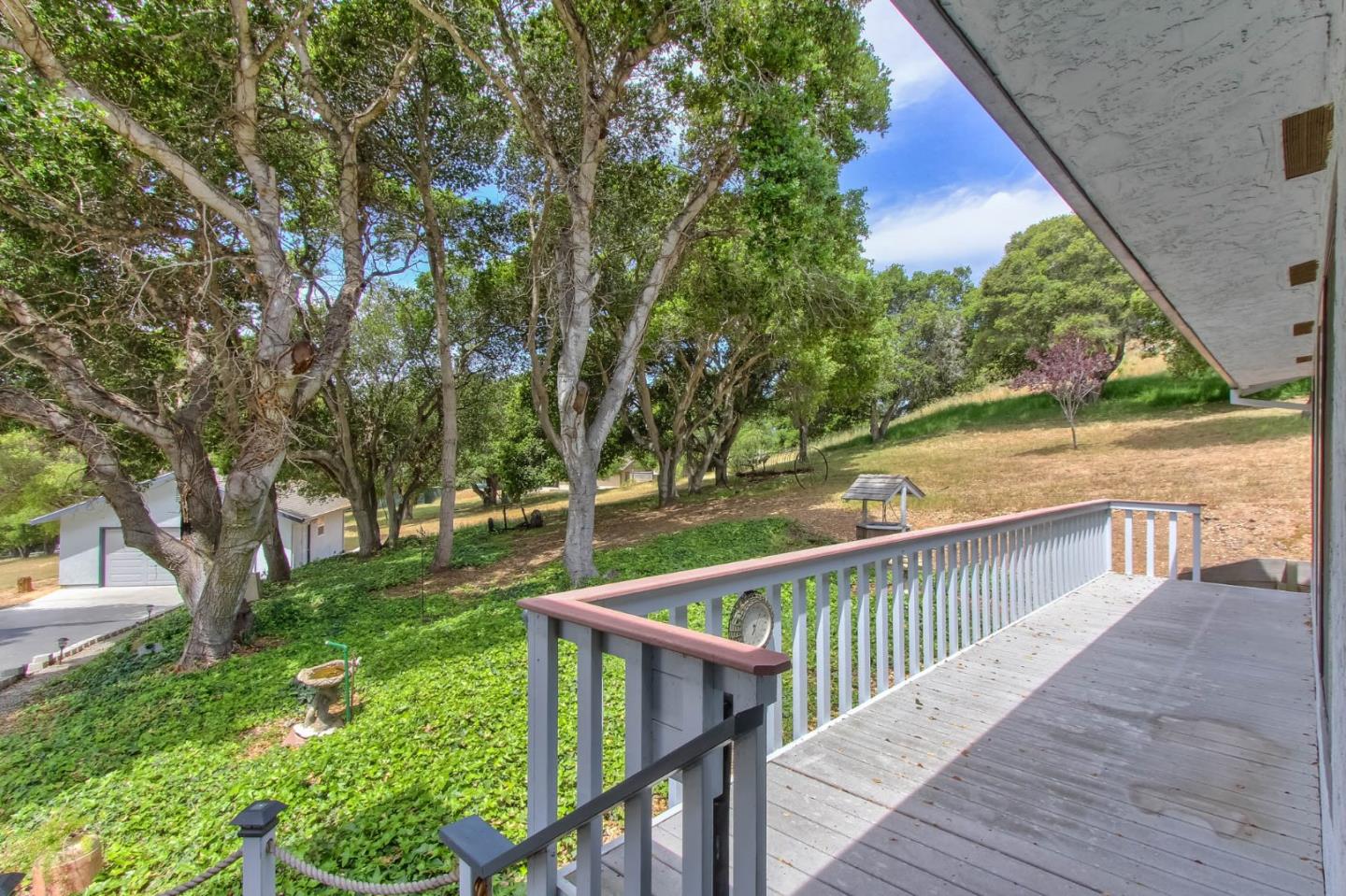17596 Cross Road Salinas, CA 93907 - Photo 10 of 33 Gallery Image 10