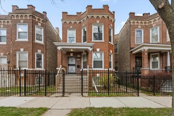 $349,900 | 4844 West Rice Street, Chicago, IL 60651