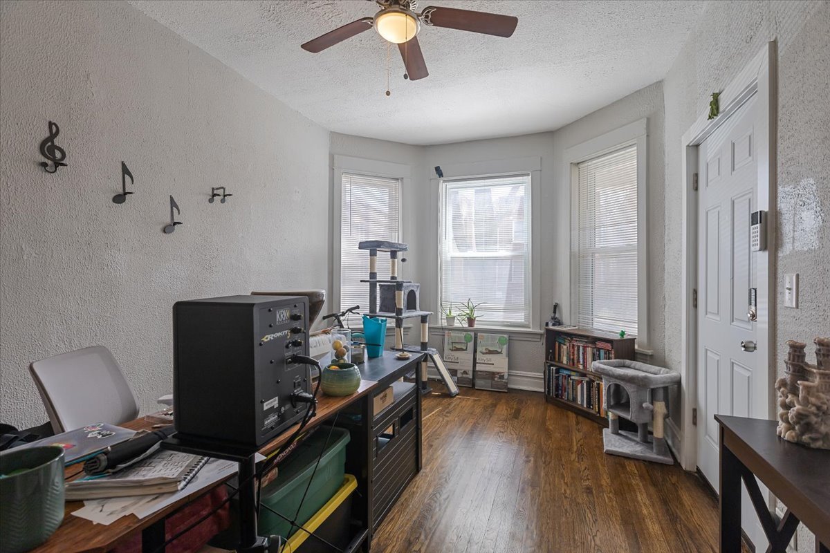 4844 West Rice Street Chicago, IL 60651 - Photo 18 of 33