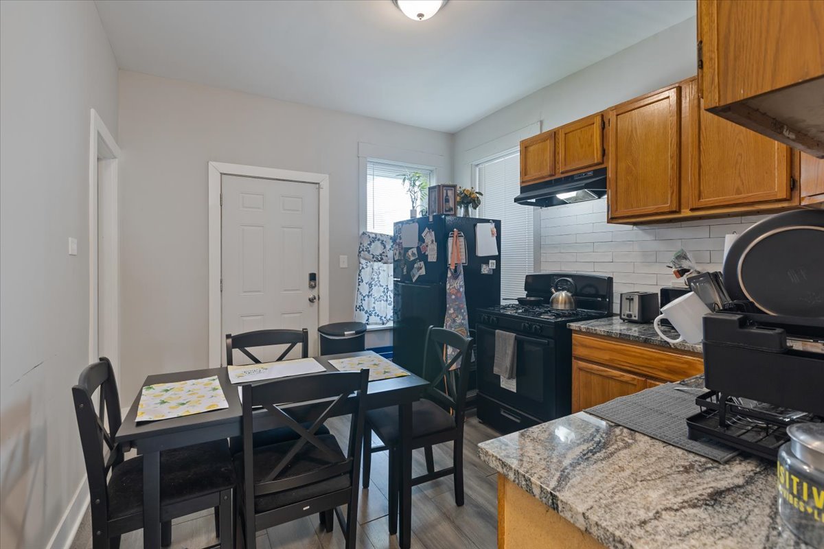 4844 West Rice Street Chicago, IL 60651 - Photo 26 of 33