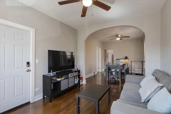 $349,900 | 4844 West Rice Street, Chicago, IL 60651