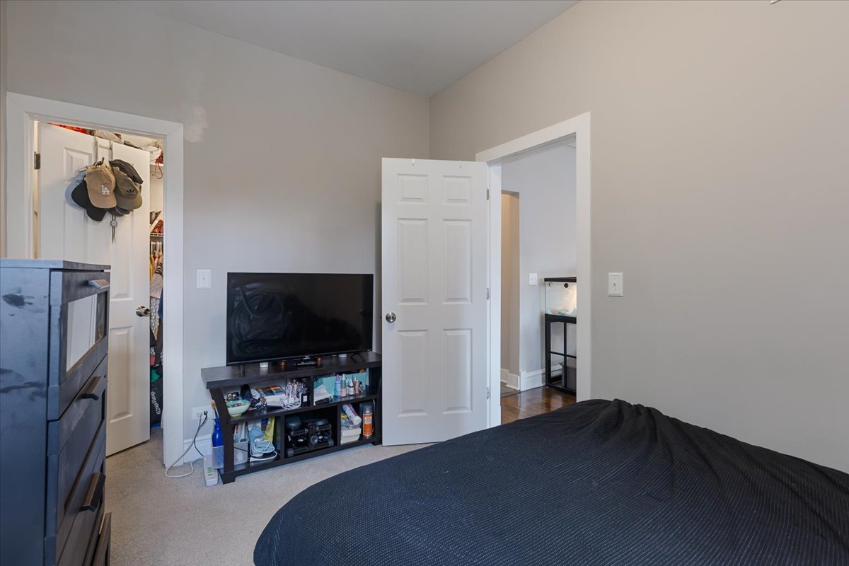 4844 West Rice Street Chicago, IL 60651 - Photo 8 of 33