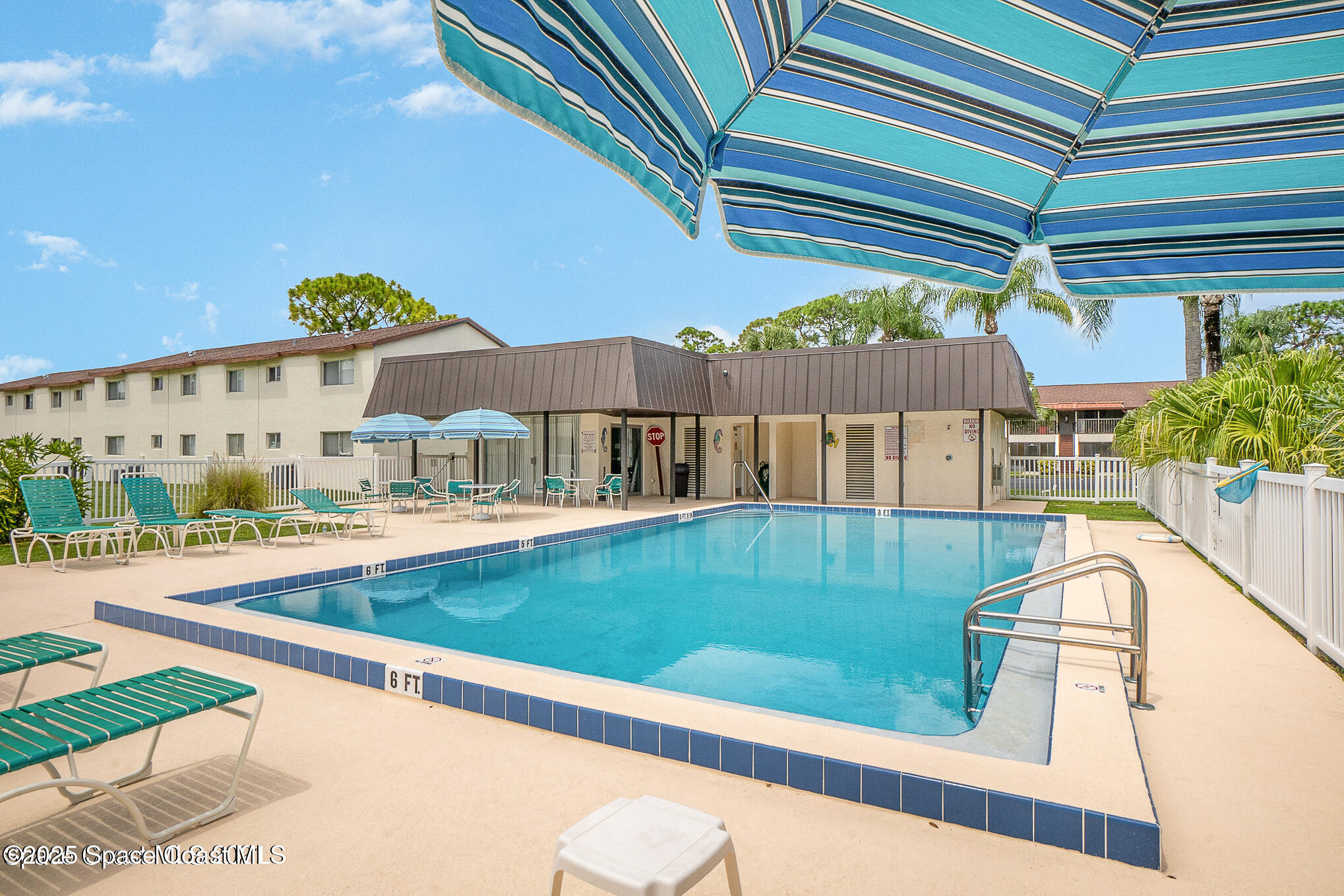 748 Ridge Club Drive, Unit 57 Melbourne, FL 32934 - Photo 4 of 22 20210908194232086501000000-o