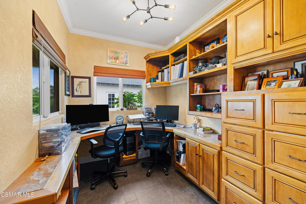 3079 Waco Avenue Simi Valley, CA 93063 - Photo 17 of 38