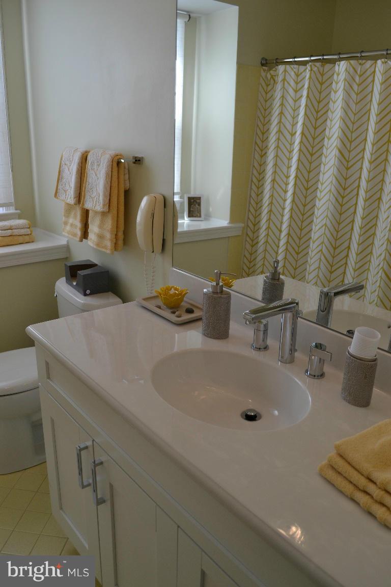 1103 Valewood Road Baltimore, MD 21286 - Photo 21 of 30 Bath
