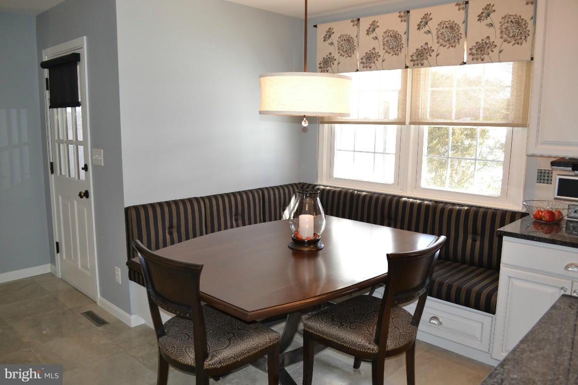 1103 Valewood Road Baltimore, MD 21286 - Photo 4 of 30 Kitchen