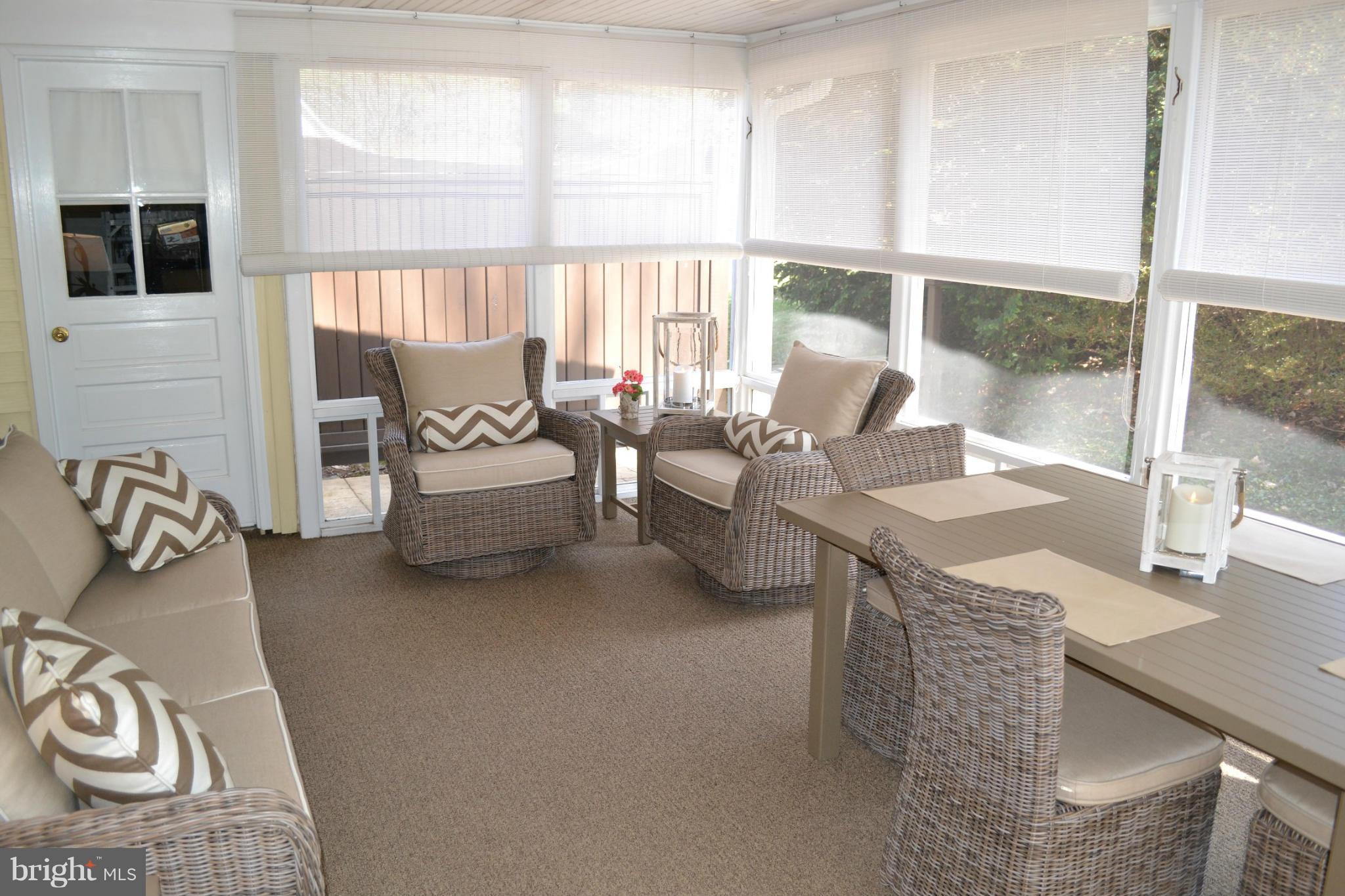 1103 Valewood Road Baltimore, MD 21286 - Photo 10 of 30 Sunroom