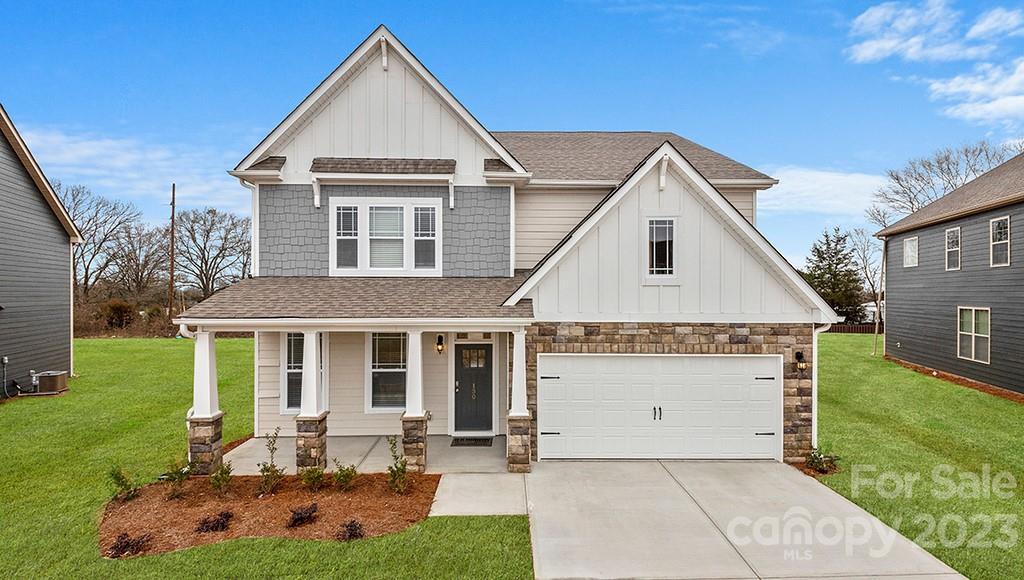 207 Fox Cove Road Hendersonville, NC 28792 - Photo 1 of 32 Gallery Image 1