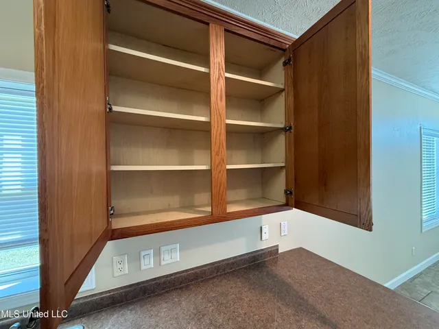 $1,300 | 2000 Magazine Street, Unit A, Ocean Springs, MS 39564