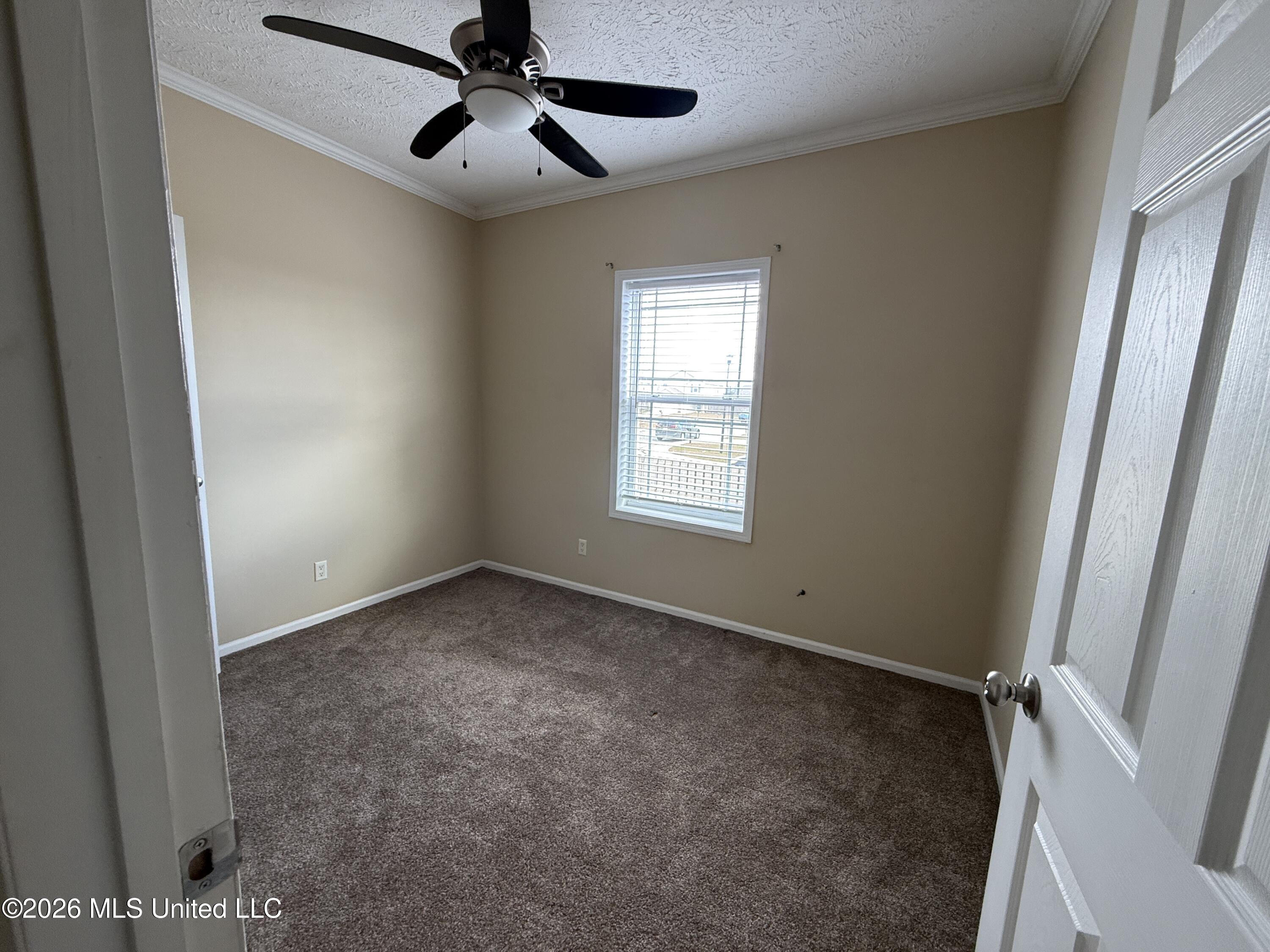 2000 Magazine Street, Unit B Ocean Springs, MS 39564 - Photo 26 of 28 IMG_6152