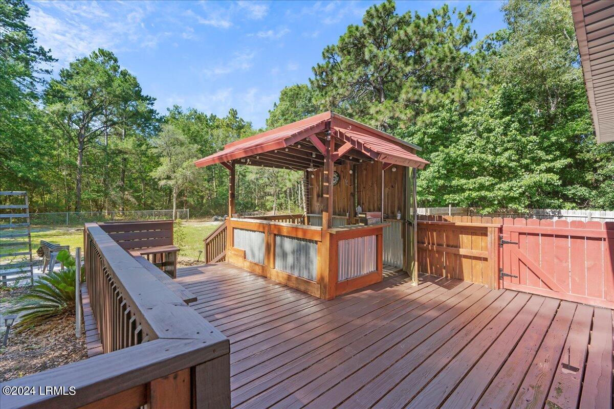22 Holly Hall Road Beaufort, SC 29907 - Photo 26 of 34 27-Patio Area