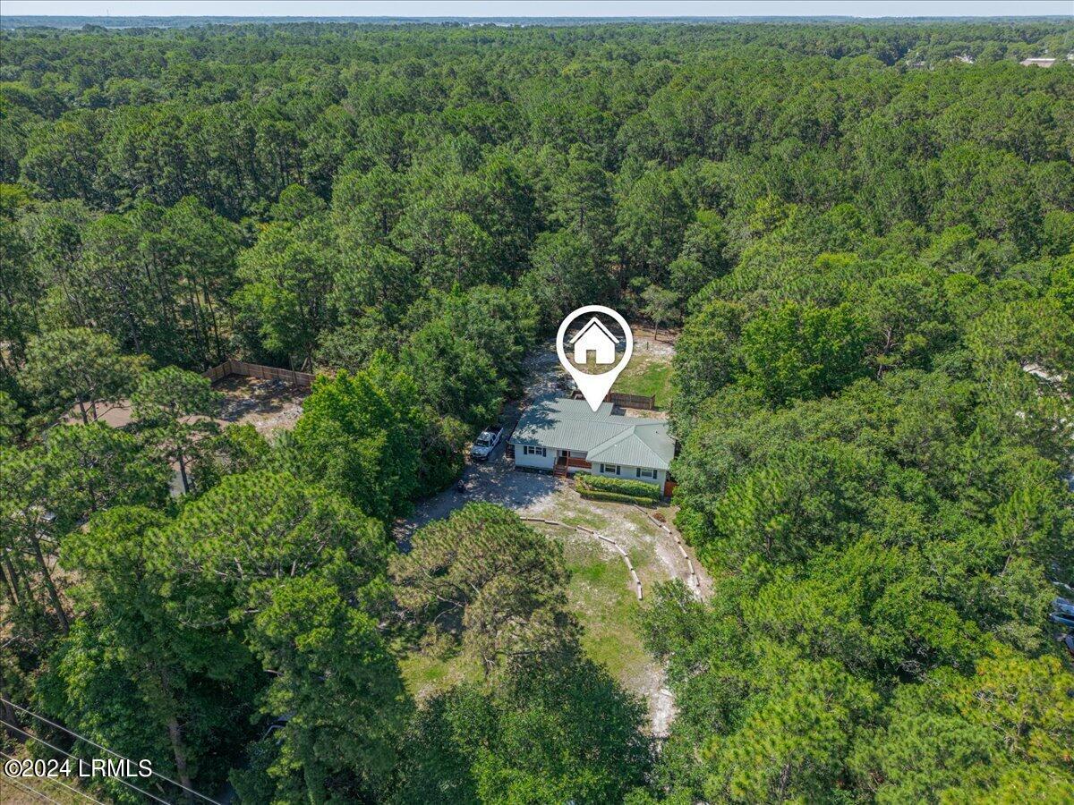 22 Holly Hall Road Beaufort, SC 29907 - Photo 29 of 34 29-Aerial Front (Pin)