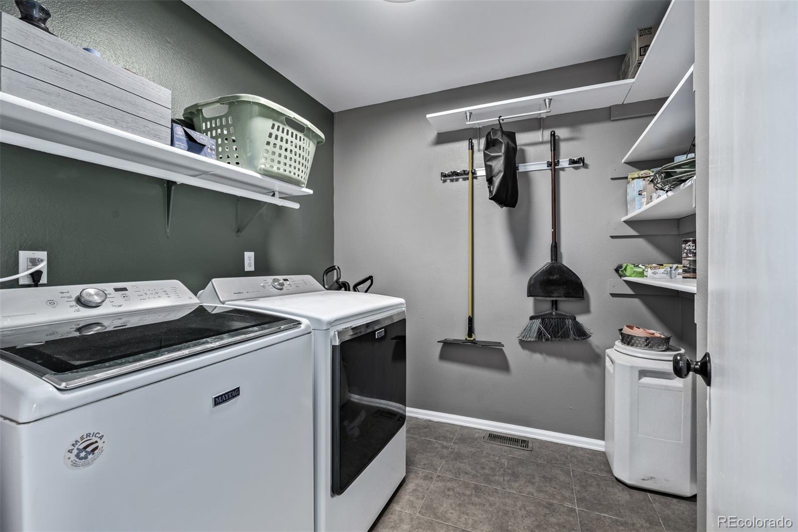 20 Parkview Bailey, CO 80421 - Photo 40 of 50 a utility room with dryer and washer