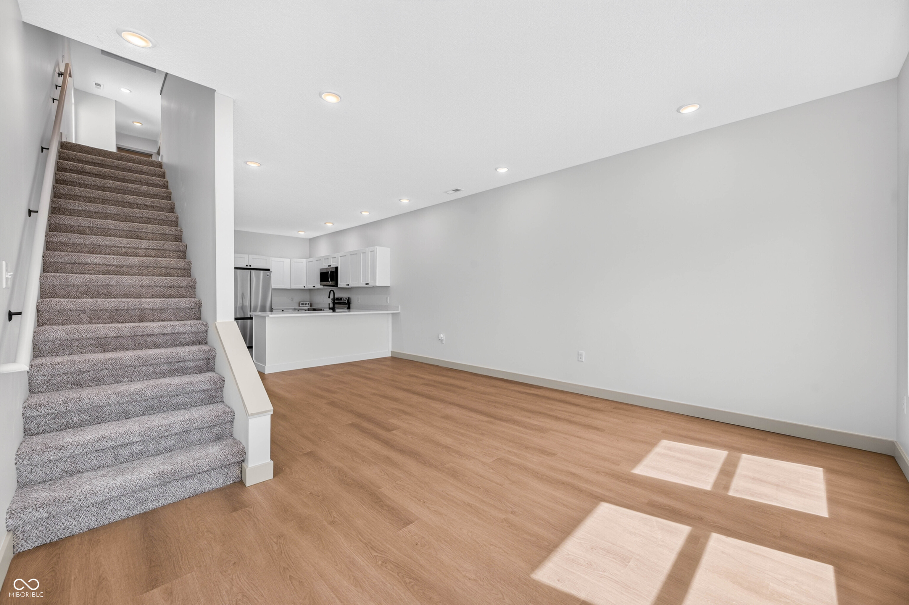 45 South Beatty Street Columbus, IN 47201 - Photo 13 of 70