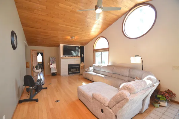 $725,000 | 3049 145th Street Northwest, Monticello, MN 55362