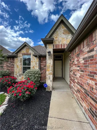 $2,350 | 4009 Alford Street, College Station, TX 77845
