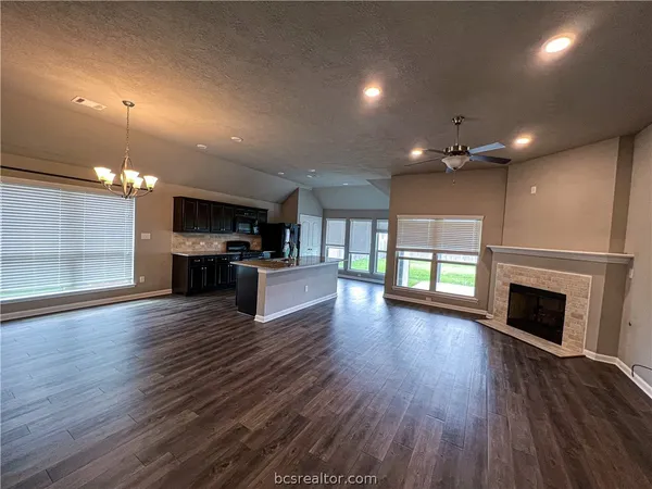 $2,350 | 4009 Alford Street, College Station, TX 77845