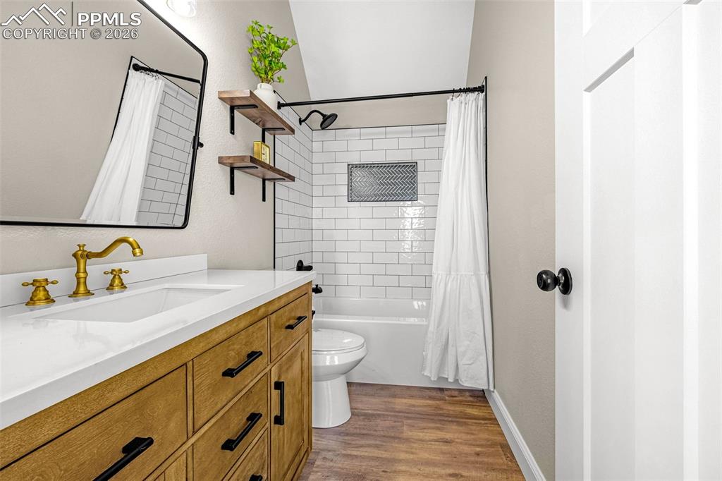 16860 Thompson Road Colorado Springs, CO 80908 - Photo 26 of 50 Bathroom in loft