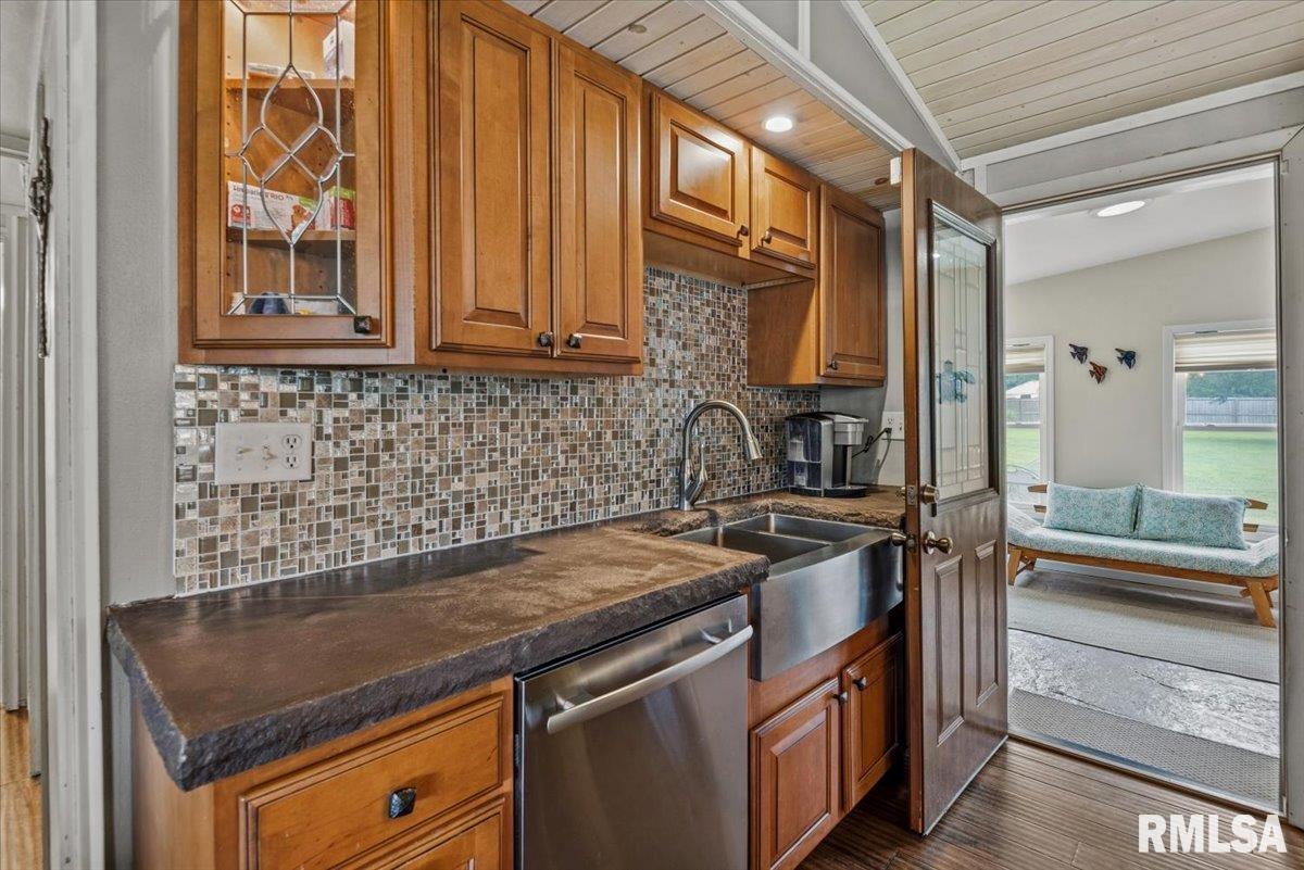 220 North Koke Mill Road Springfield, IL 62711 - Photo 15 of 57 Gallery Image 15
