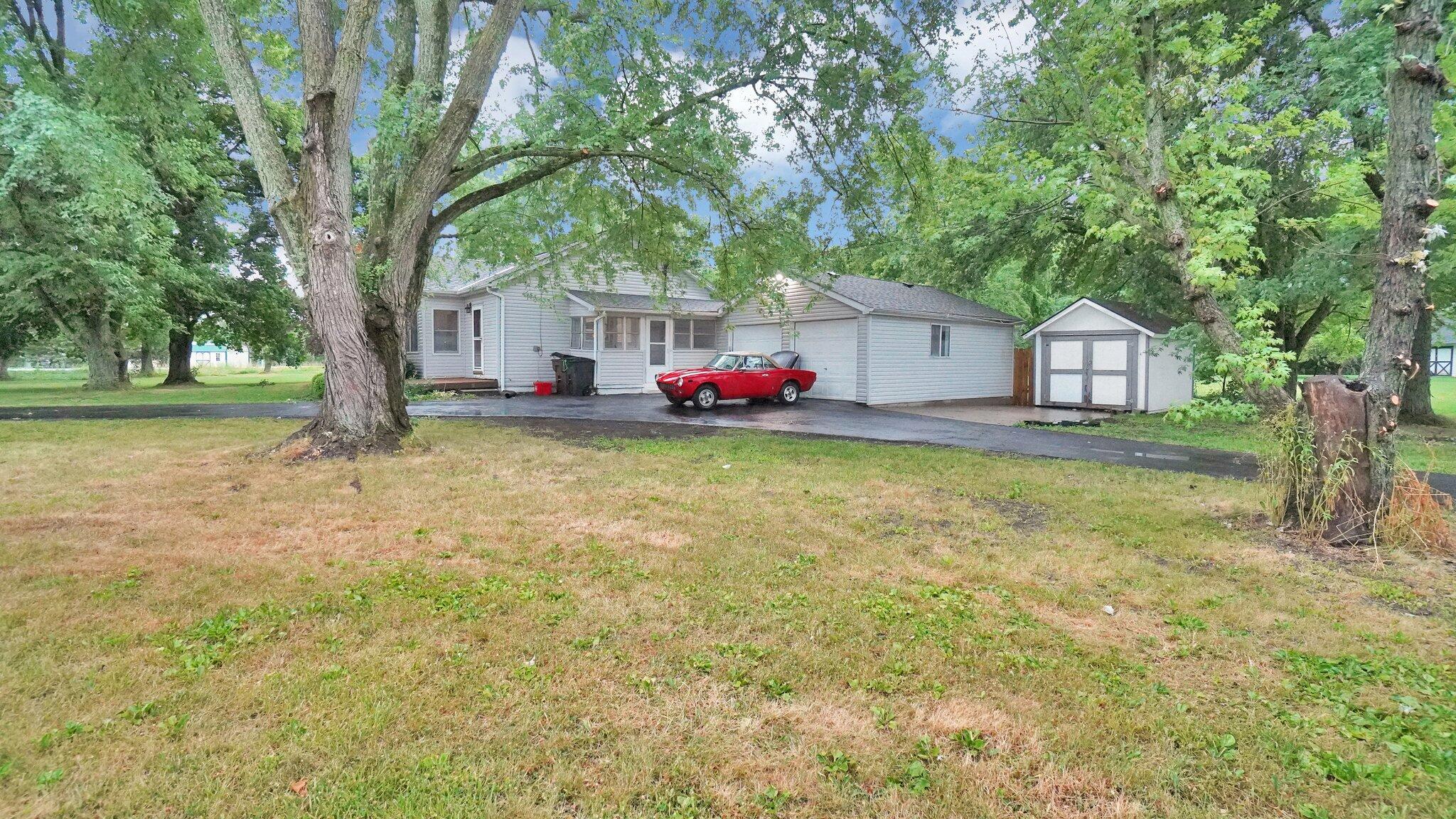 549 Cheshire Road Delaware, OH 43015 - Photo 3 of 35 2-web-or-mls-549-cheshire-rd