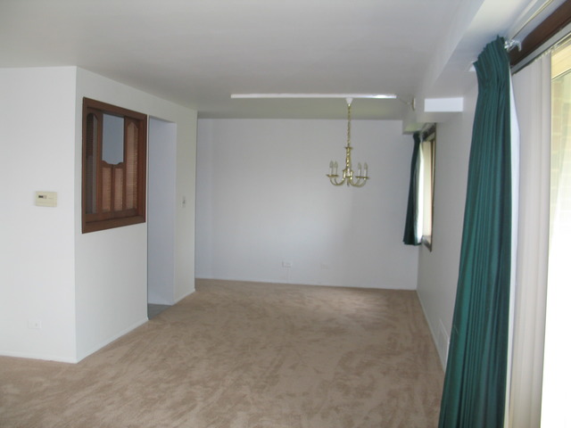 1114 Springinsguth Road, Unit 2D Schaumburg, IL 60193 - Photo 2 of 9