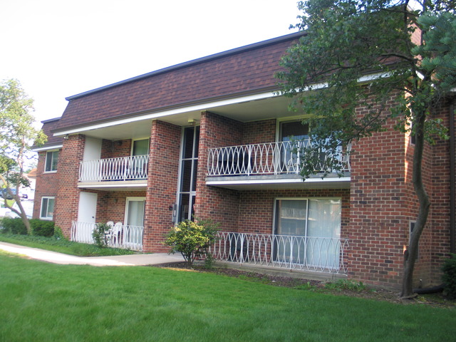 1114 Springinsguth Road, Unit 2D Schaumburg, IL 60193 - Photo 9 of 9
