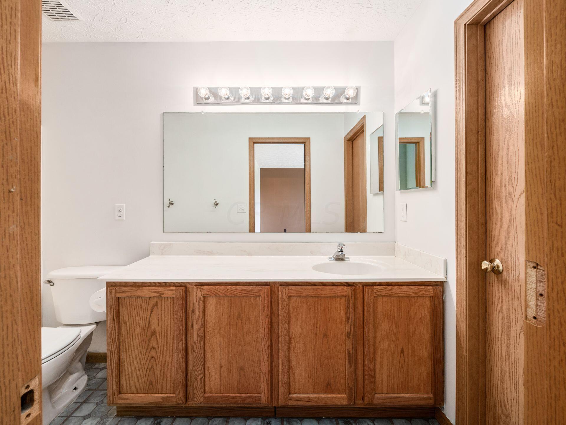 5759 Red Sand Road Hilliard, OH 43026 - Photo 19 of 34 Master Bathroom