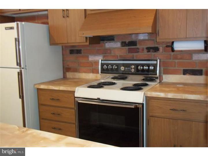 7536 Brockton Road Philadelphia, PA 19151 - Photo 3 of 16 Gallery Image 3