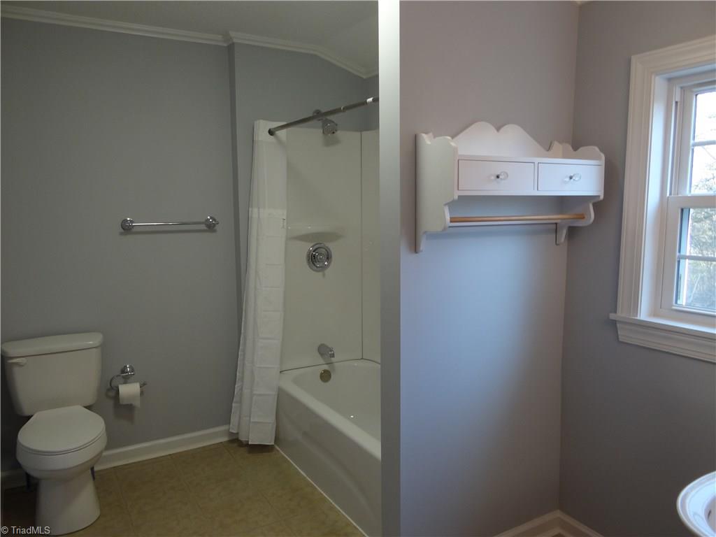 524 High Point Street Randleman, NC 27317 - Photo 19 of 30 Full bathroom on the 2nd level