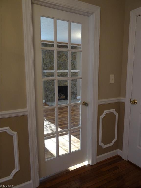 524 High Point Street Randleman, NC 27317 - Photo 7 of 30 Living room just off the dining room