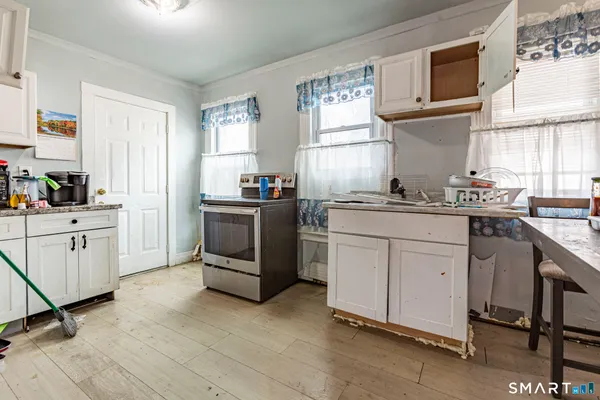 $390,000 | 173 Benton Street, Hartford, CT 06114
