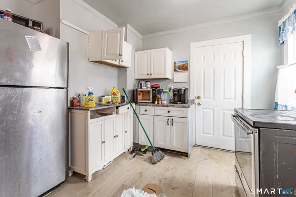 $390,000 | 173 Benton Street, Hartford, CT 06114