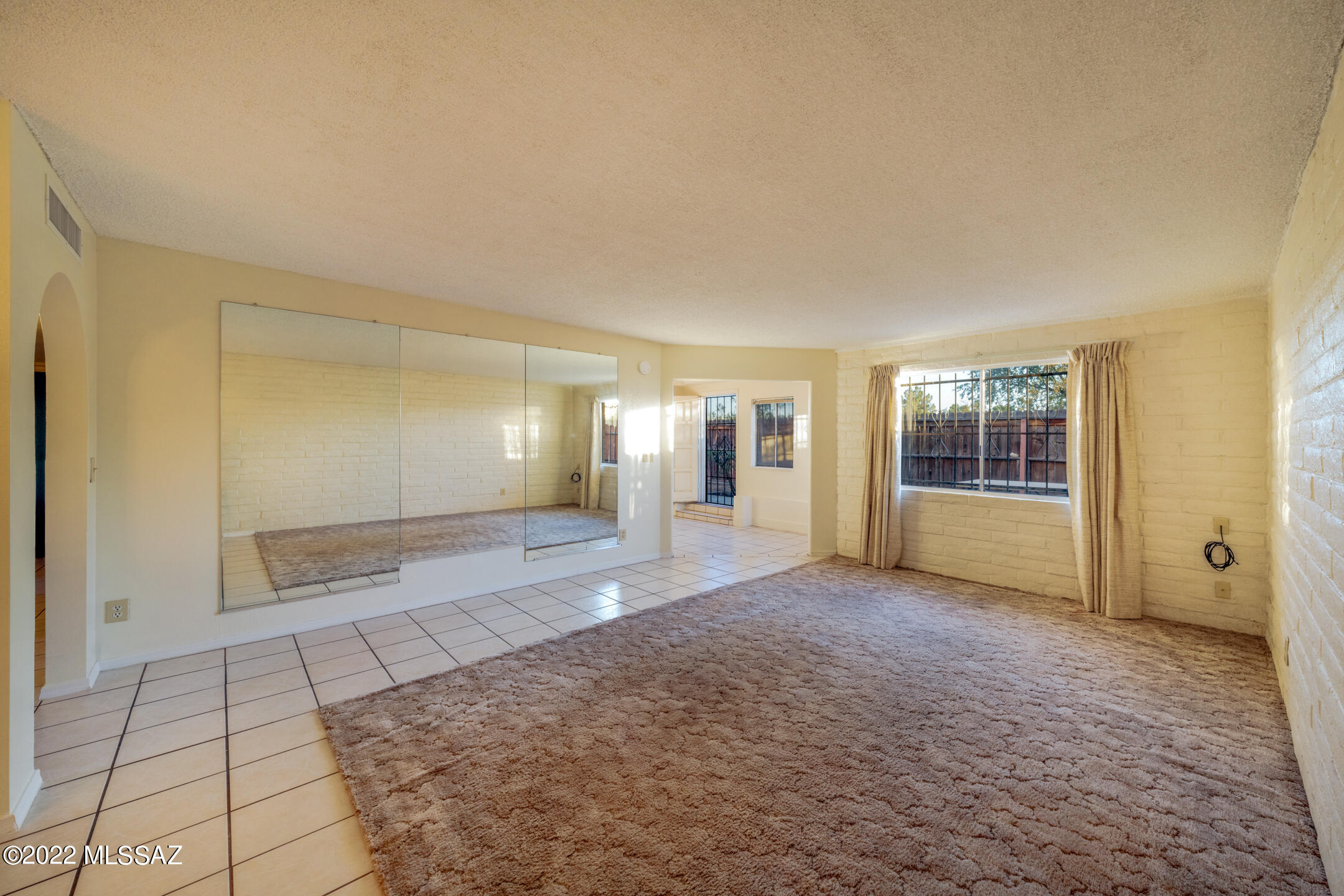 3554 South Mission Road, Unit A Tucson, AZ 85713 - Photo 4 of 23