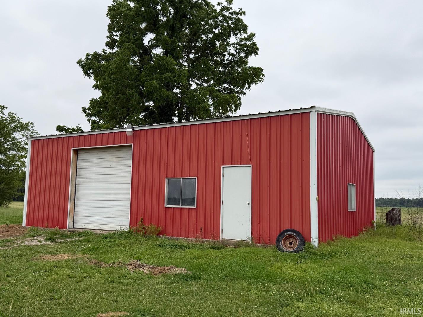 8600 Gross Road Mount Vernon, IN 47620 - Photo 3 of 20