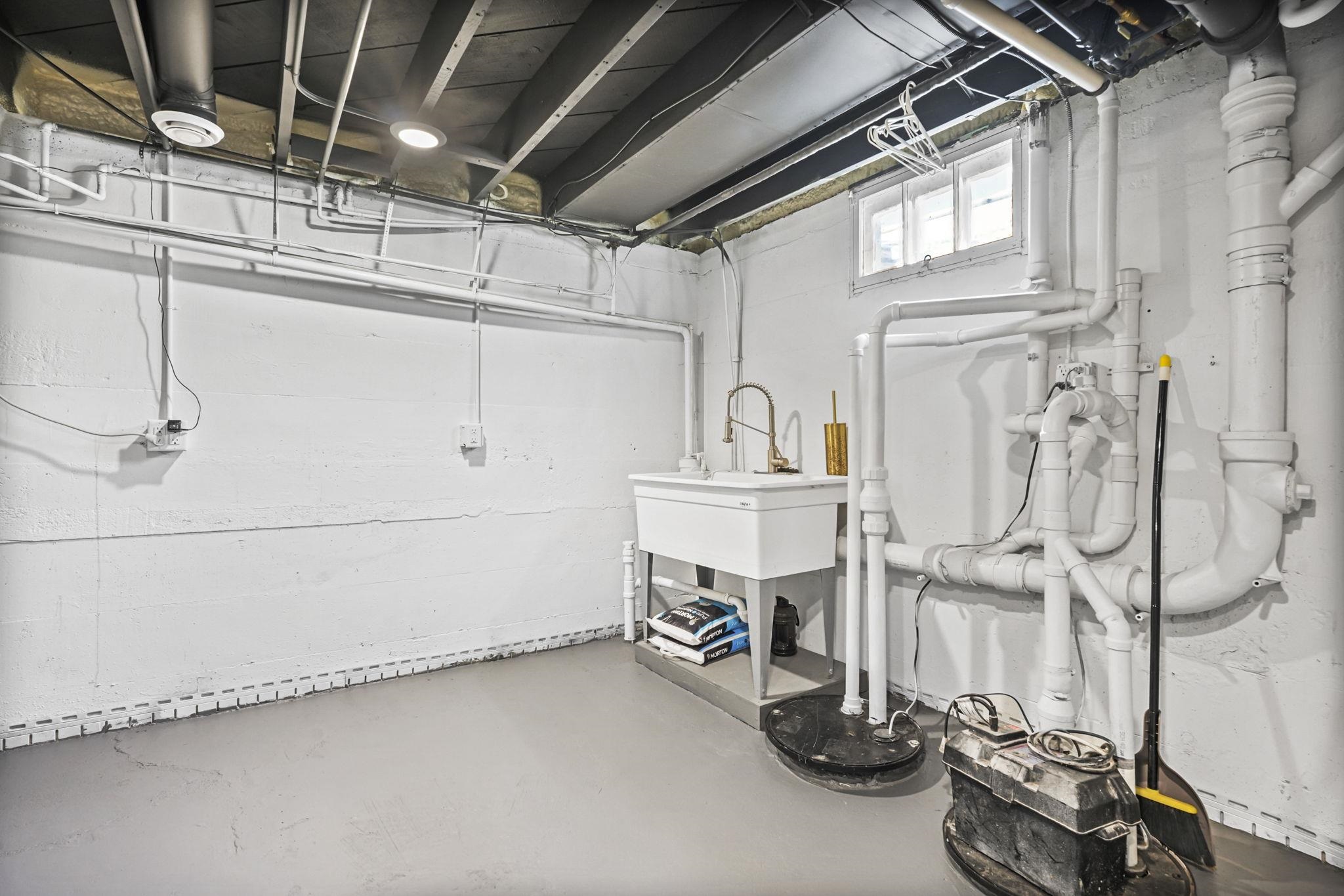 1858 Rutledge Street Madison, WI 53704 - Photo 37 of 52