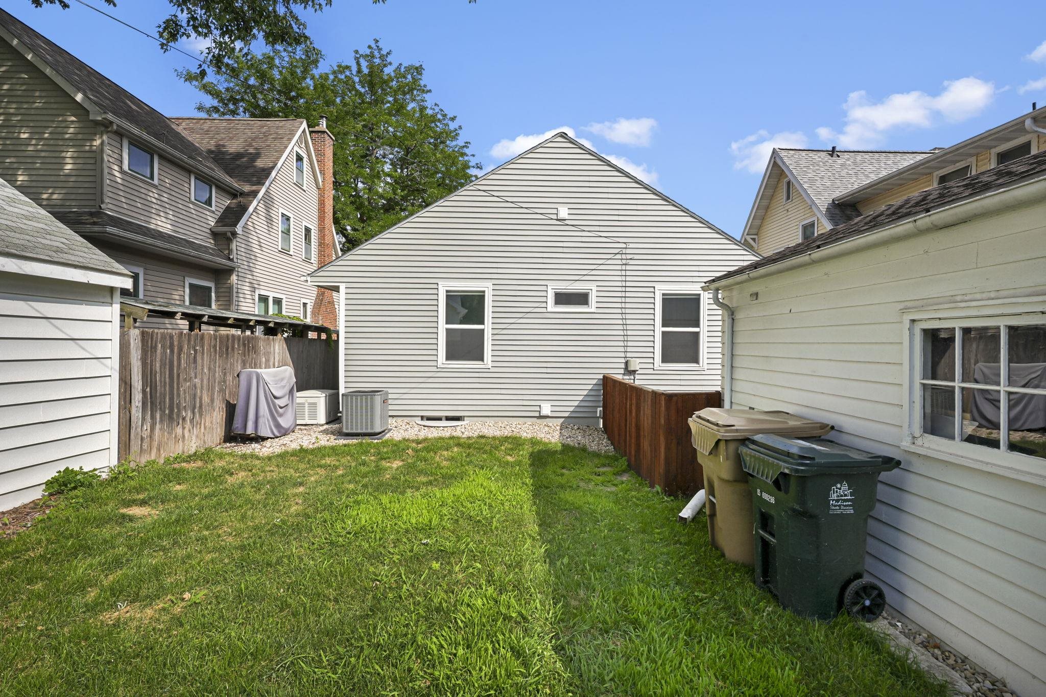 1858 Rutledge Street Madison, WI 53704 - Photo 43 of 52