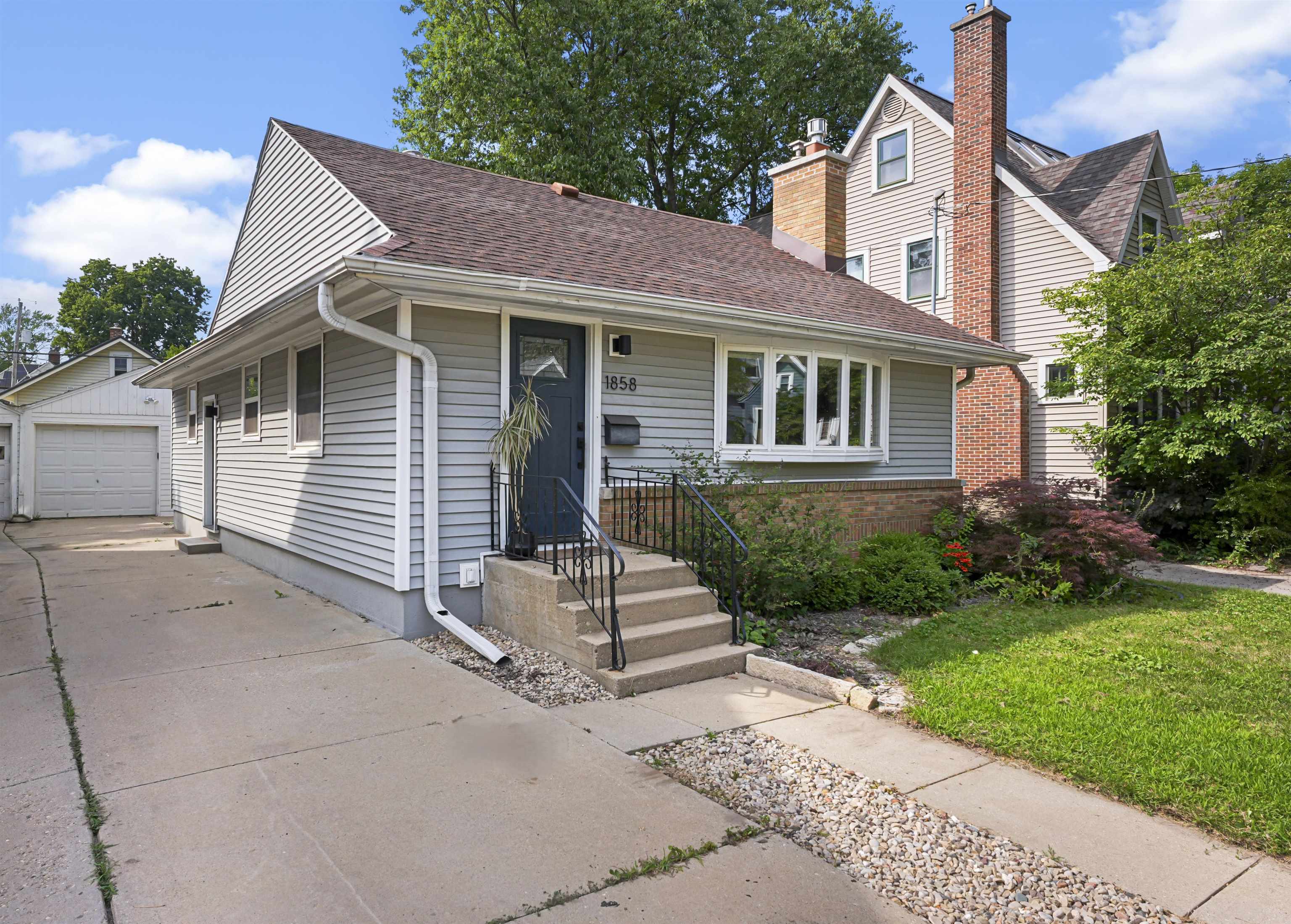 1858 Rutledge Street Madison, WI 53704 - Photo 44 of 52