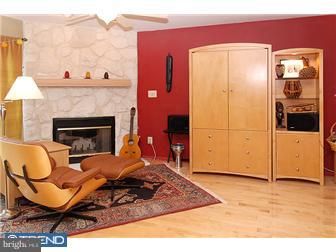 133 Castleton Road Princeton, NJ 08540 - Photo 2 of 10 Living Room