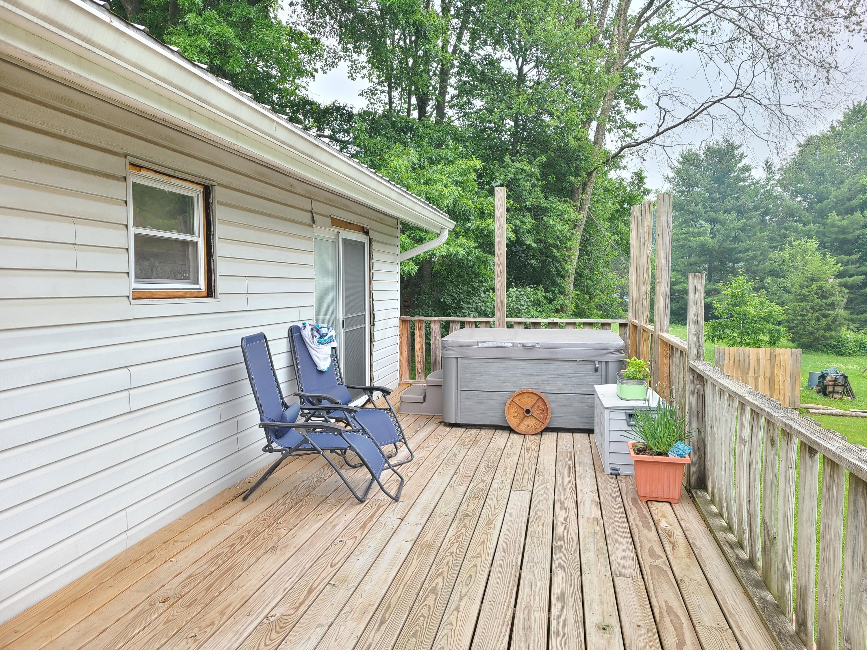 815 Horning Road Mansfield, OH 44903 - Photo 5 of 29 20230628_131108