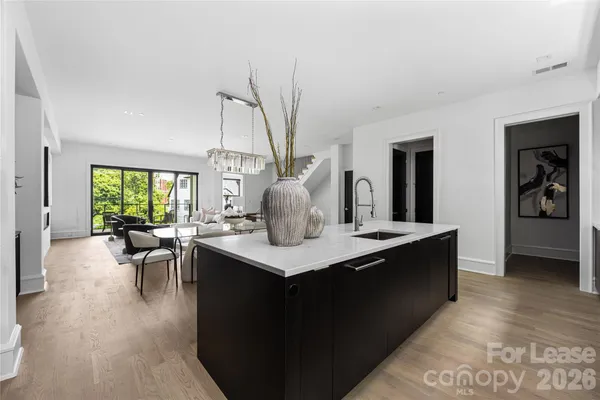 $10,000 | 614 Queens Road, Charlotte, NC 28207